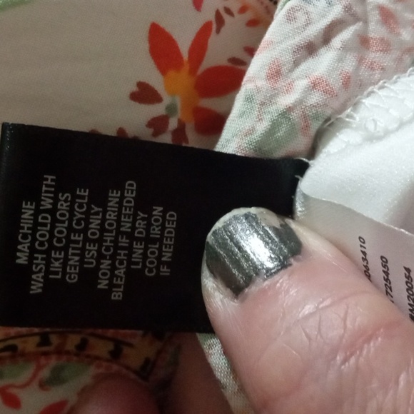 TORRID MIDI HANDKERCHIEF DRESS YELLOW SIZE 1X - Picture 9 of 12